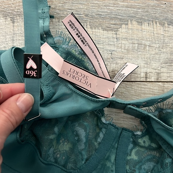 🌼Victoria’s Secret Dream Angels Push-Up without Padding sz. 36D🌼 - Picture 3 of 4